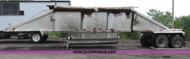 image for item F7392 1998 Red River BD237 belly dump trailer