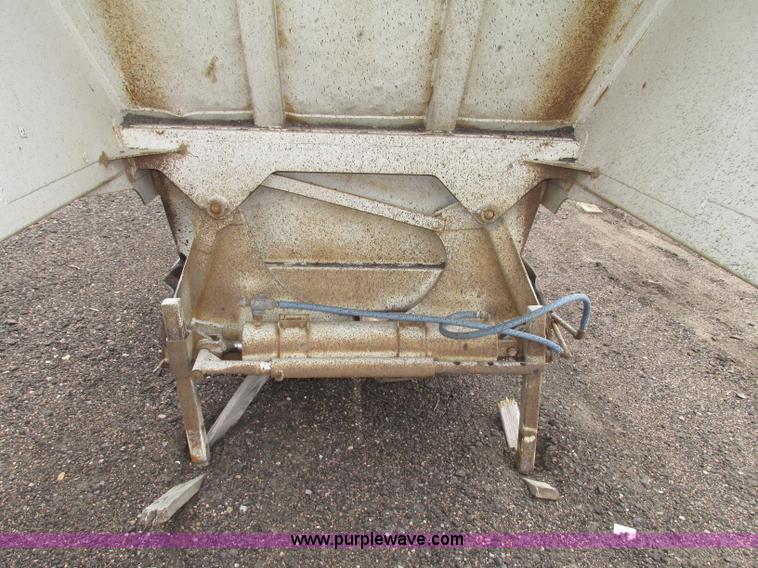 image for item F7392 1998 Red River BD237 belly dump trailer