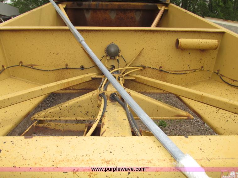 image for item F7393 1988 Load King 2027-0-3 belly dump trailer