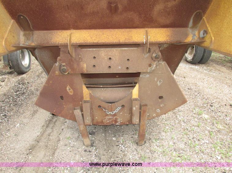 image for item F7393 1988 Load King 2027-0-3 belly dump trailer
