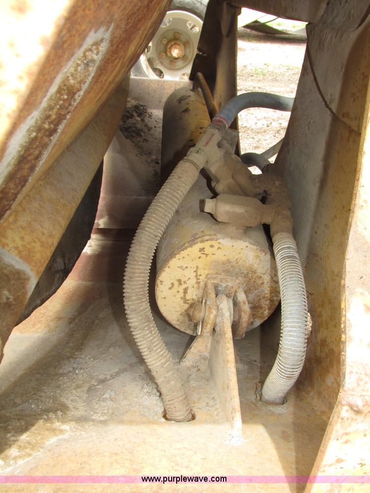 image for item F7393 1988 Load King 2027-0-3 belly dump trailer