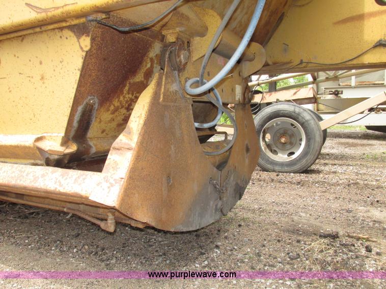 image for item F7393 1988 Load King 2027-0-3 belly dump trailer