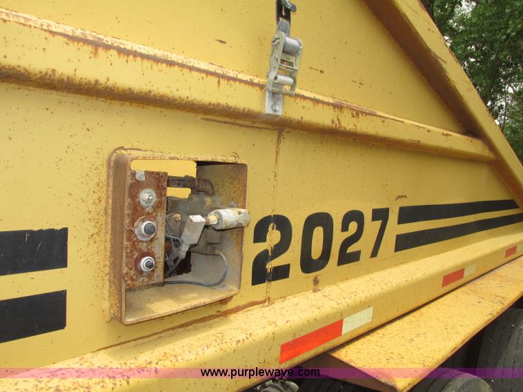 image for item F7393 1988 Load King 2027-0-3 belly dump trailer