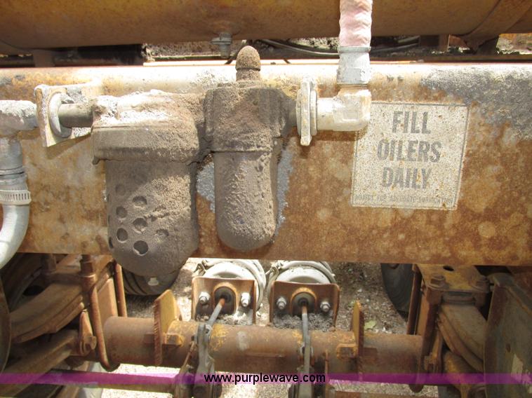 image for item F7393 1988 Load King 2027-0-3 belly dump trailer