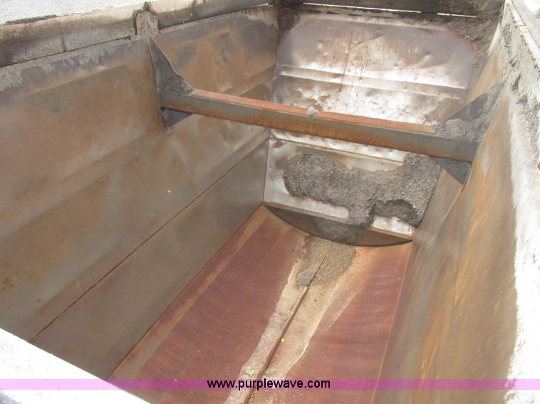 image for item F7393 1988 Load King 2027-0-3 belly dump trailer