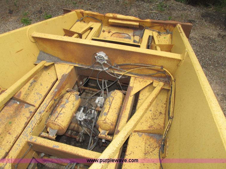 image for item F7393 1988 Load King 2027-0-3 belly dump trailer