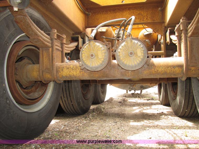 image for item F7393 1988 Load King 2027-0-3 belly dump trailer