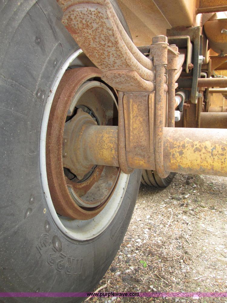 image for item F7393 1988 Load King 2027-0-3 belly dump trailer