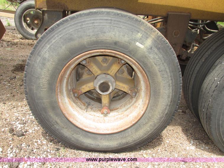 image for item F7393 1988 Load King 2027-0-3 belly dump trailer