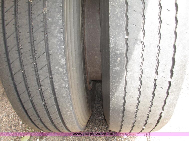 image for item F7393 1988 Load King 2027-0-3 belly dump trailer