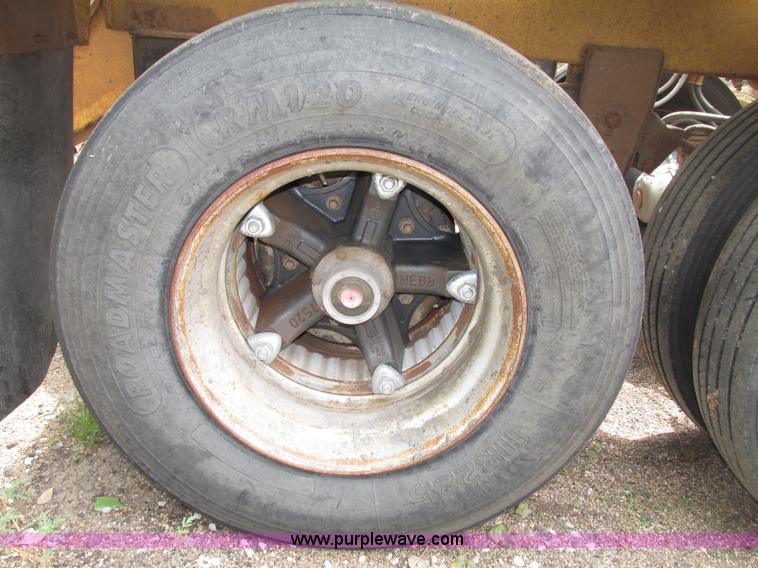 image for item F7393 1988 Load King 2027-0-3 belly dump trailer