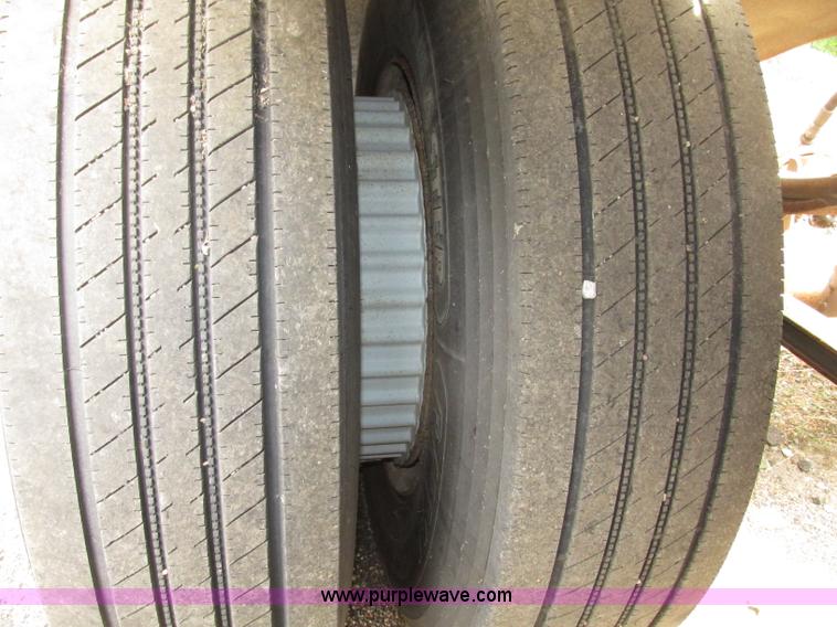 image for item F7393 1988 Load King 2027-0-3 belly dump trailer