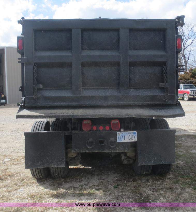 image for item F8227 1990 Mack RD690S dump truck