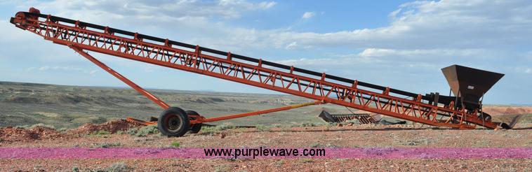 image for item G6493 Stacking conveyor