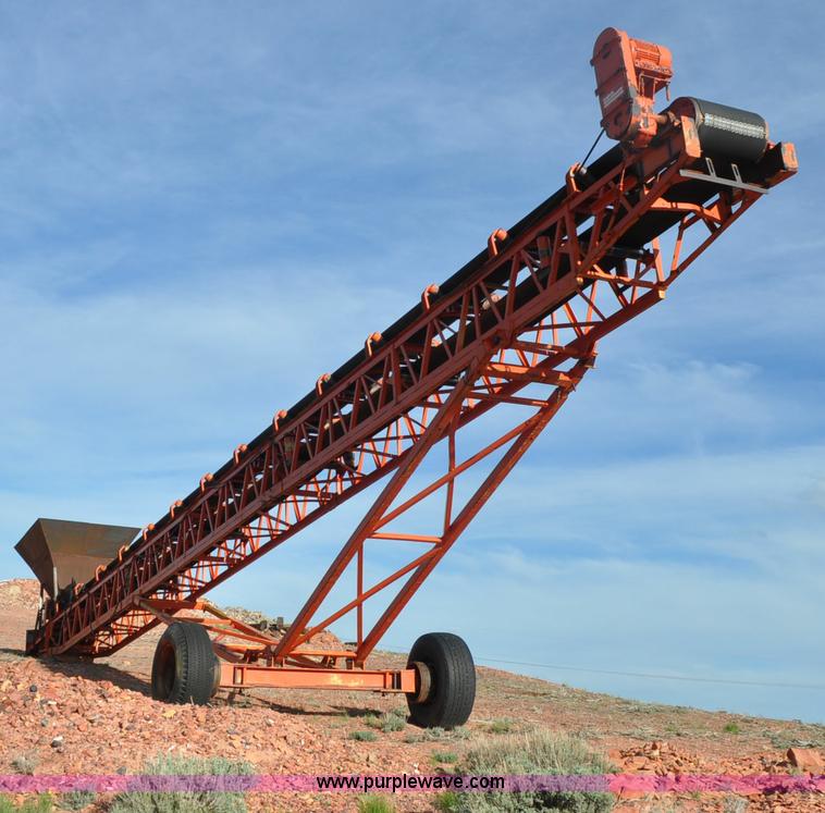 image for item G6493 Stacking conveyor