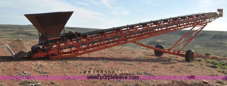 image for item G6493 Stacking conveyor