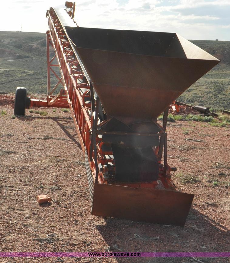 image for item G6493 Stacking conveyor