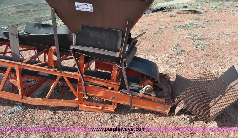 image for item G6493 Stacking conveyor