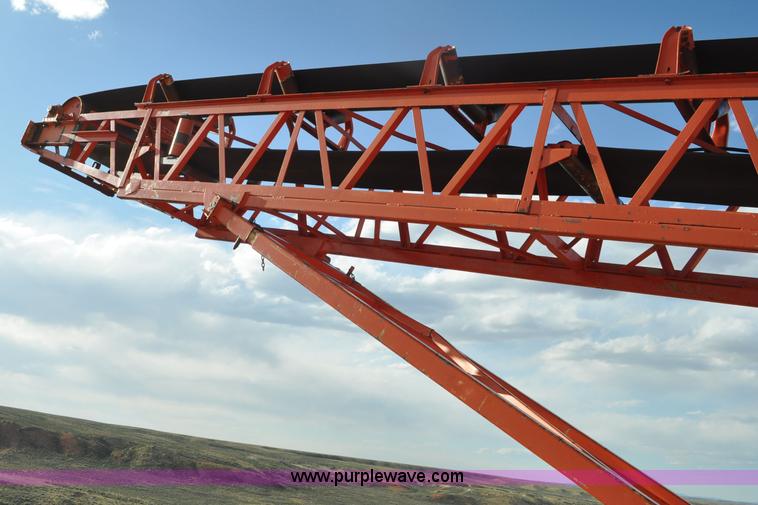 image for item G6493 Stacking conveyor