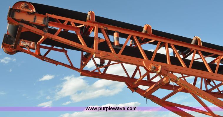 image for item G6493 Stacking conveyor