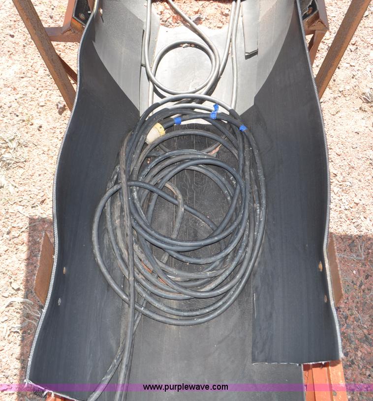 image for item G6493 Stacking conveyor