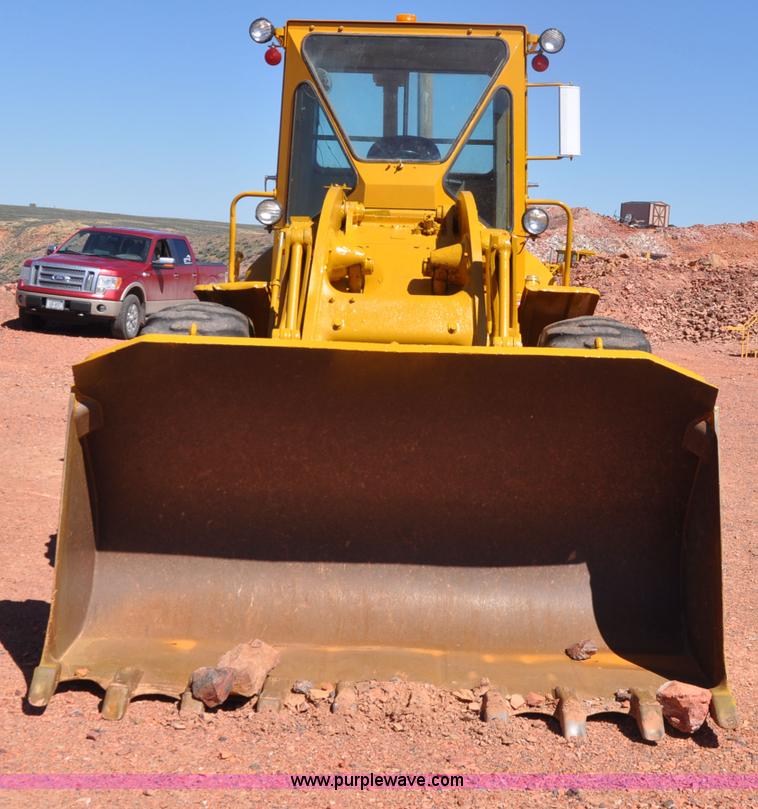 image for item G6496 1977 Caterpillar 950 wheel loader