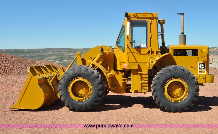 image for item G6496 1977 Caterpillar 950 wheel loader