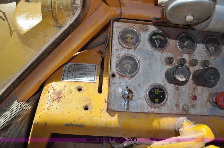image for item G6496 1977 Caterpillar 950 wheel loader