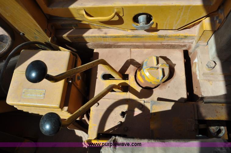 image for item G6496 1977 Caterpillar 950 wheel loader