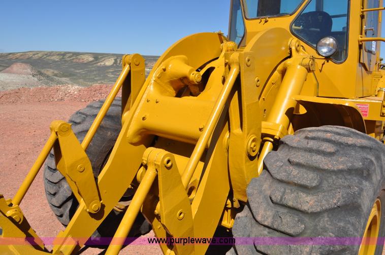 image for item G6496 1977 Caterpillar 950 wheel loader