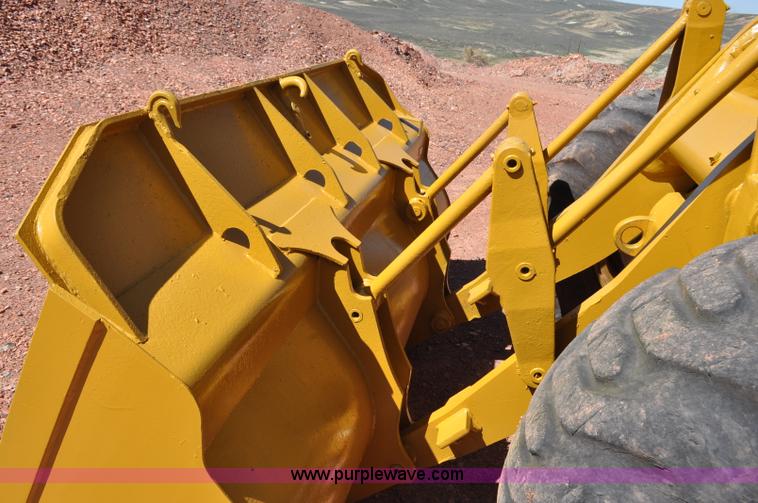 image for item G6496 1977 Caterpillar 950 wheel loader