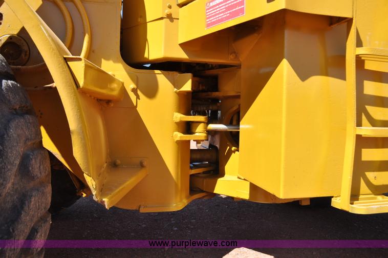 image for item G6496 1977 Caterpillar 950 wheel loader