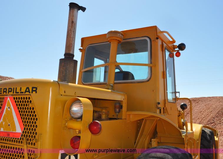 image for item G6496 1977 Caterpillar 950 wheel loader