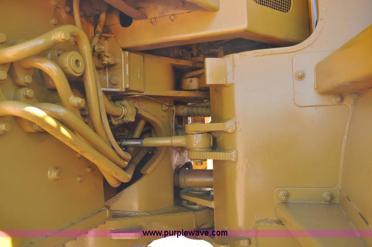 image for item G6496 1977 Caterpillar 950 wheel loader