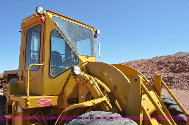 image for item G6496 1977 Caterpillar 950 wheel loader