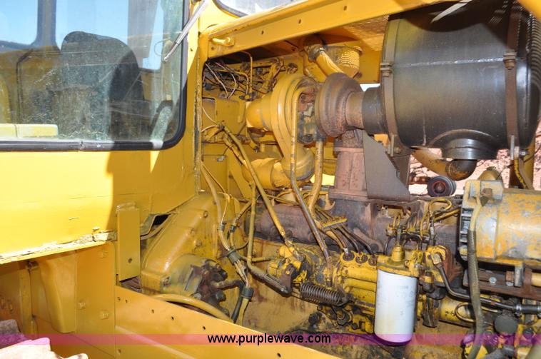 image for item G6497 1973 Caterpillar D7 Series F dozer