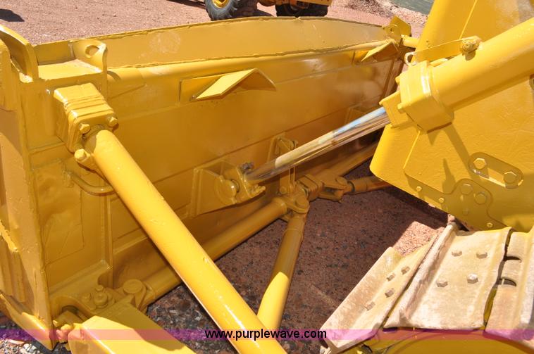 image for item G6497 1973 Caterpillar D7 Series F dozer