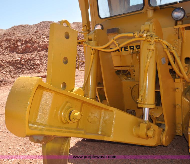 image for item G6497 1973 Caterpillar D7 Series F dozer