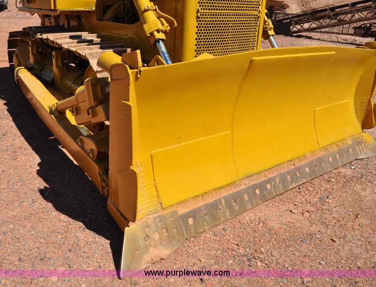 image for item G6497 1973 Caterpillar D7 Series F dozer