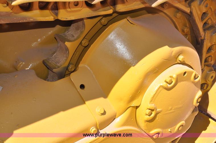 image for item G6497 1973 Caterpillar D7 Series F dozer