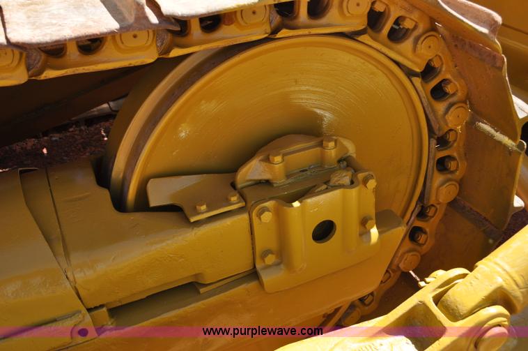 image for item G6497 1973 Caterpillar D7 Series F dozer