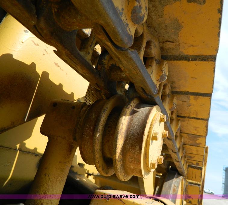 image for item H2461 Caterpillar 931 track loader