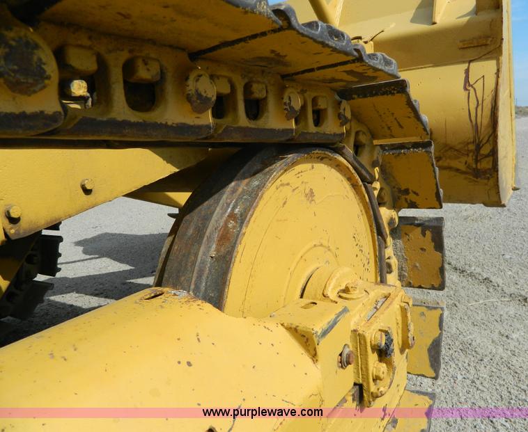 image for item H2461 Caterpillar 931 track loader