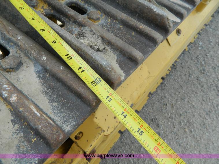 image for item H2461 Caterpillar 931 track loader