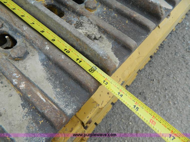 image for item H2461 Caterpillar 931 track loader