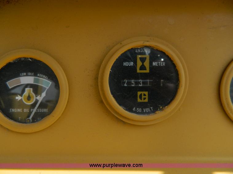 image for item H2461 Caterpillar 931 track loader