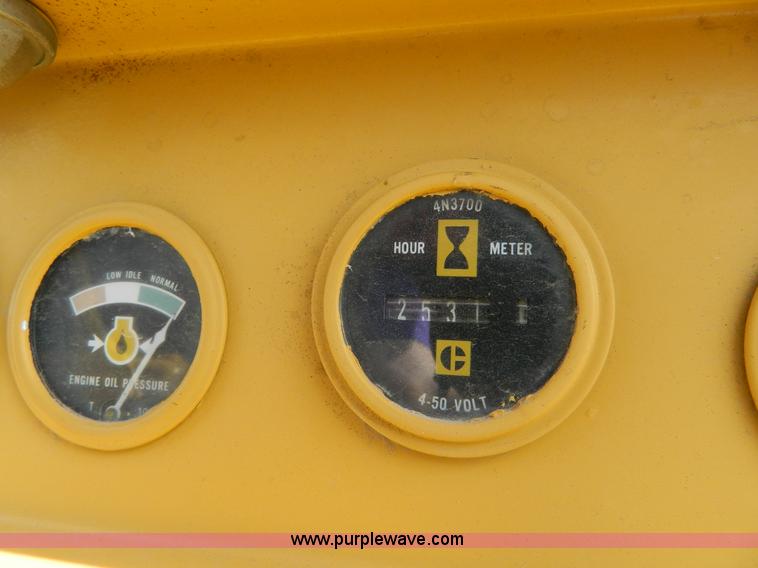 image for item H2461 Caterpillar 931 track loader