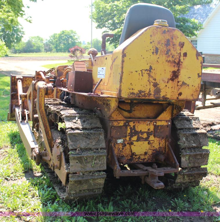 image for item H2522 Caterpillar D4 dozer