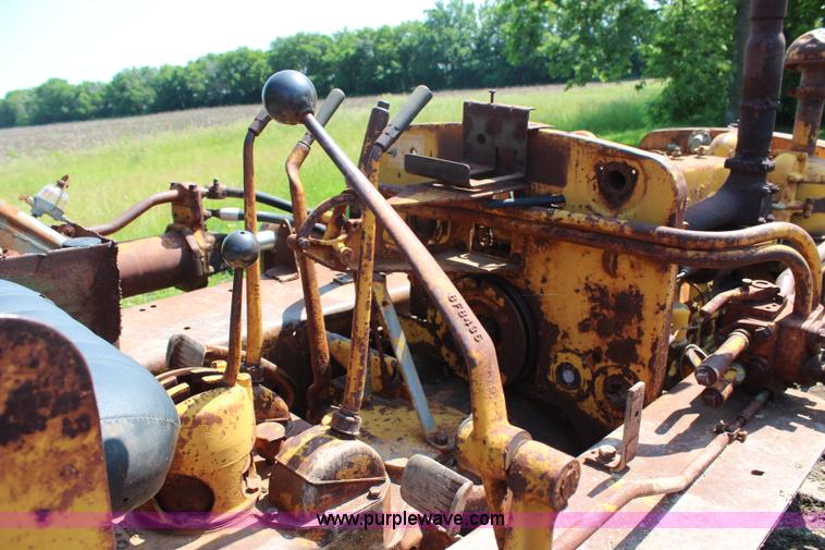 image for item H2522 Caterpillar D4 dozer