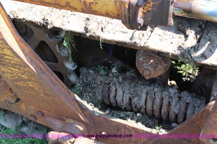 image for item H2522 Caterpillar D4 dozer
